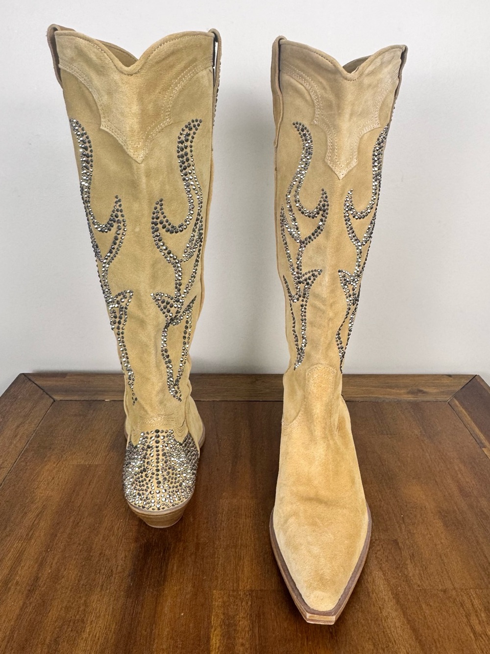 Free People Nashville Nights Rhinestone Suede Western Boots 38.5 NWOT